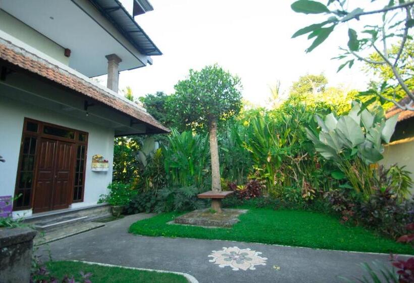 חדר סטנדרט עם מרפסת, Akusara House