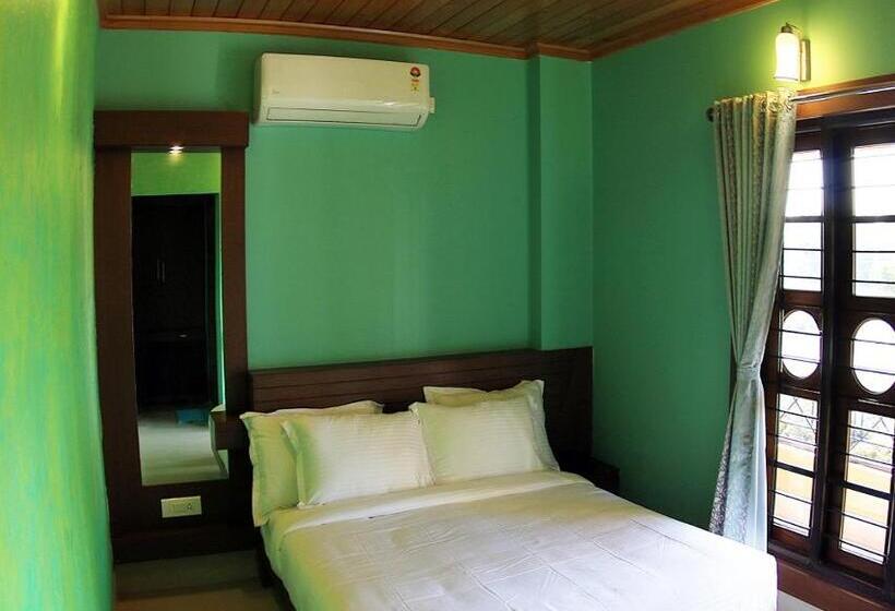 带阳台的豪华间, The Reserve Gorumara