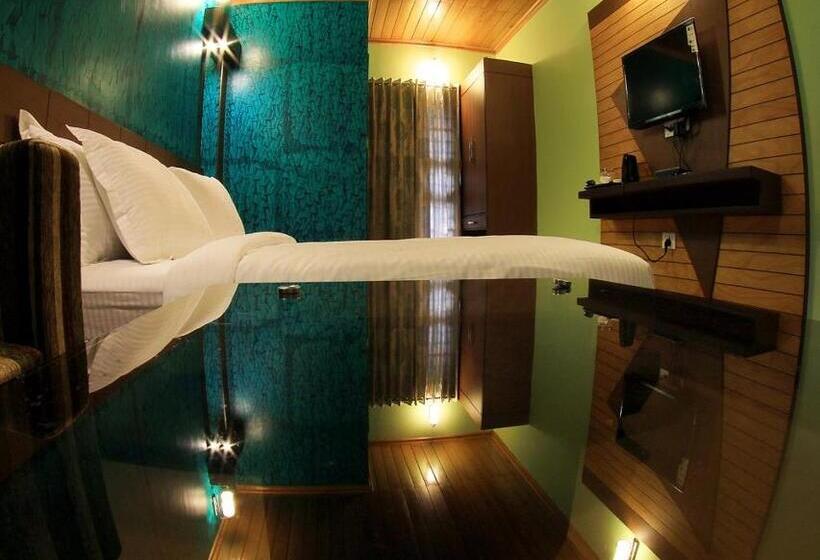 高级大房间, The Reserve Gorumara