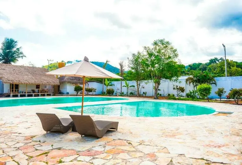 デラックスバンガロー, Rua Beach Resort Sumba
