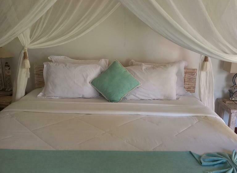 Бунгало Deluxe, Rua Beach Resort Sumba