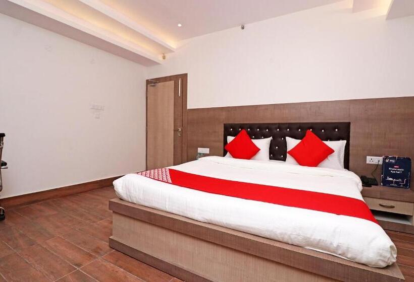 Трехместный Номер Классика, Capital O 22194 Hotel Triveni Sangam