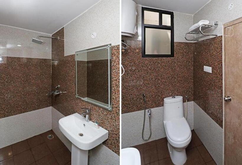 غرفة كلاسيكية ثلاثية, Capital O 22194 Hotel Triveni Sangam