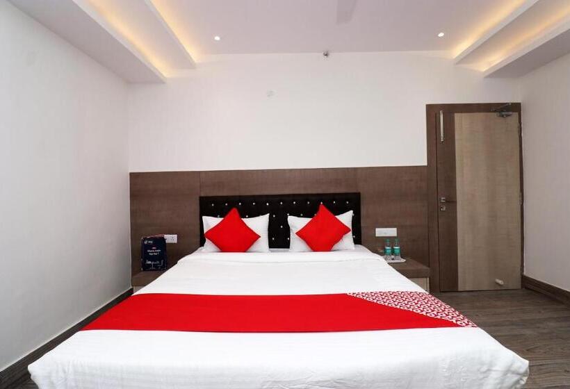 Трехместный Номер Классика, Capital O 22194 Hotel Triveni Sangam