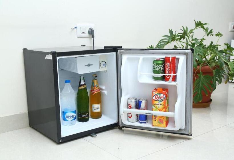 带大床的标准间, Kingdom