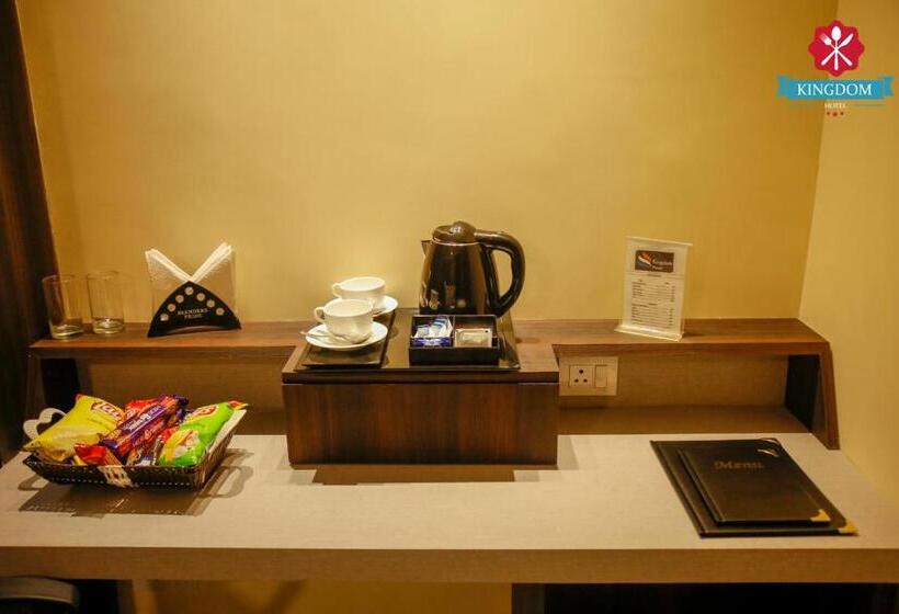 带大床的标准间, Kingdom