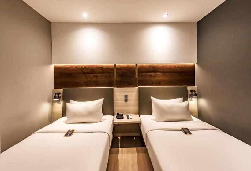 חדר סופריור, Stanley Wahid Hasyim Jakarta