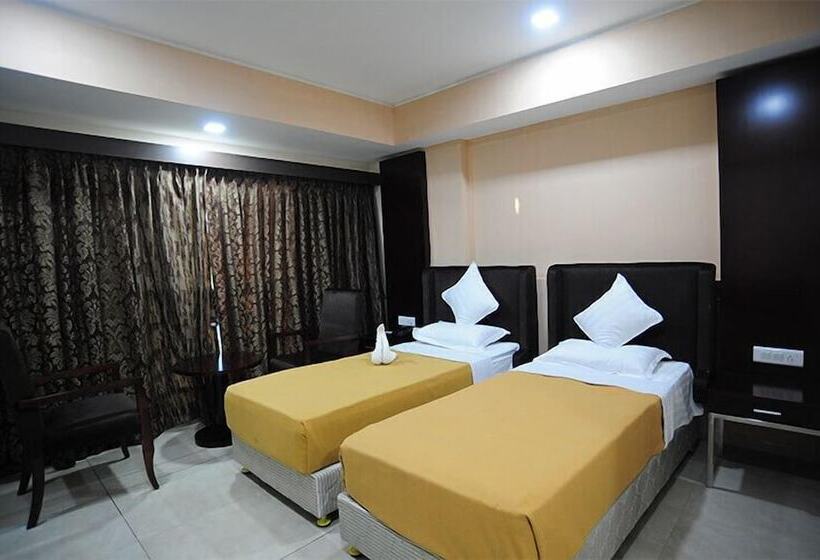 חדר אקזקיוטיב, Pride Biznotel The Maison Anand