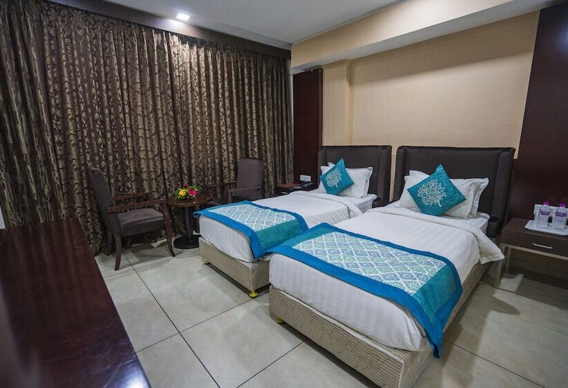 חדר אקזקיוטיב, Pride Biznotel The Maison Anand