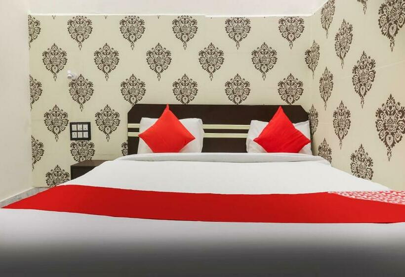 חדר קלאסי לשלושה, Shree Shyam Roseberry Hotel And Restaurant