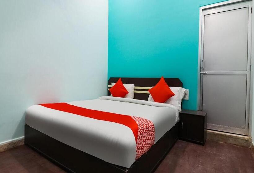 Трехместный Номер Классика, Shree Shyam Roseberry Hotel And Restaurant