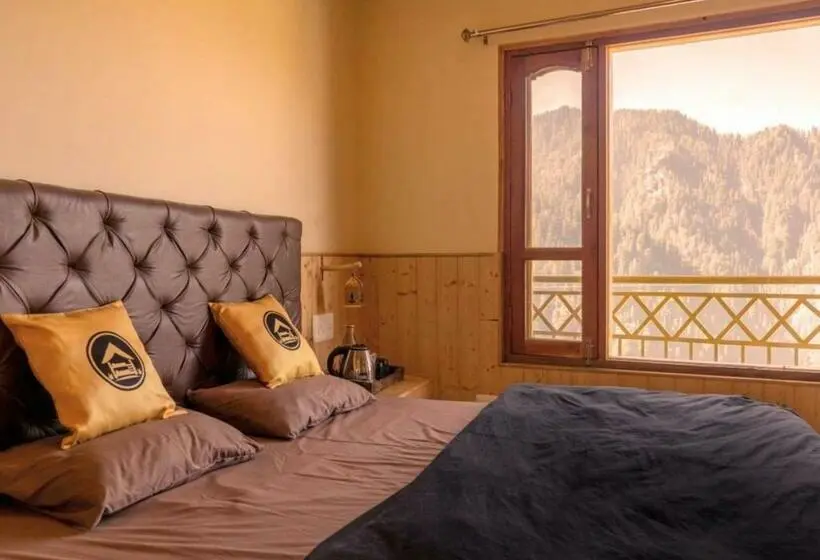 デラックスルーム, The Hosteller Shoja, Jibhi