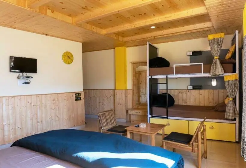 デラックスの４人部屋, The Hosteller Shoja, Jibhi