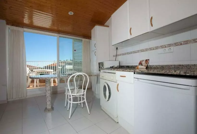 スタンダードスタジオ, Apartamentos Sunway Atlanta