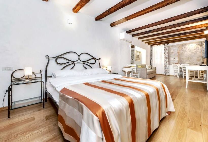 スタンダードスタジオ, Villa Valdibora