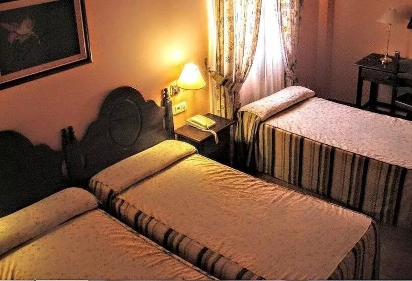 スタンダード４人部屋, Albenzaire Hotel Asador
