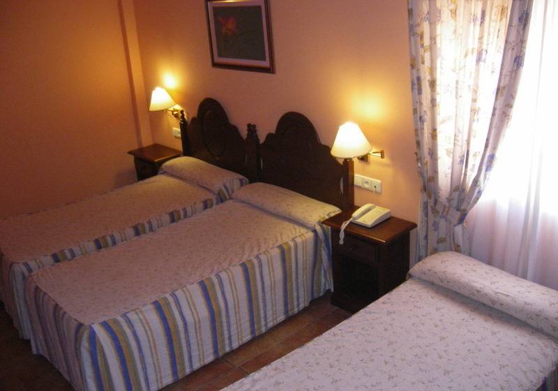 غرفة قياسية ثلاثية, Albenzaire Hotel Asador