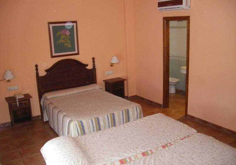 غرفة قياسية رباعية, Albenzaire Hotel Asador