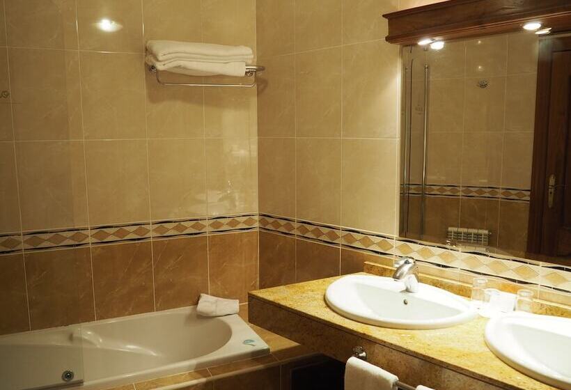 スタンダードトリプルルーム, Ele Puente Romano de Salamanca