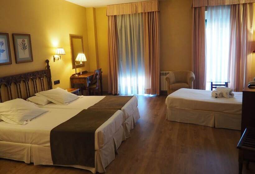 スタンダードトリプルルーム, Ele Puente Romano de Salamanca