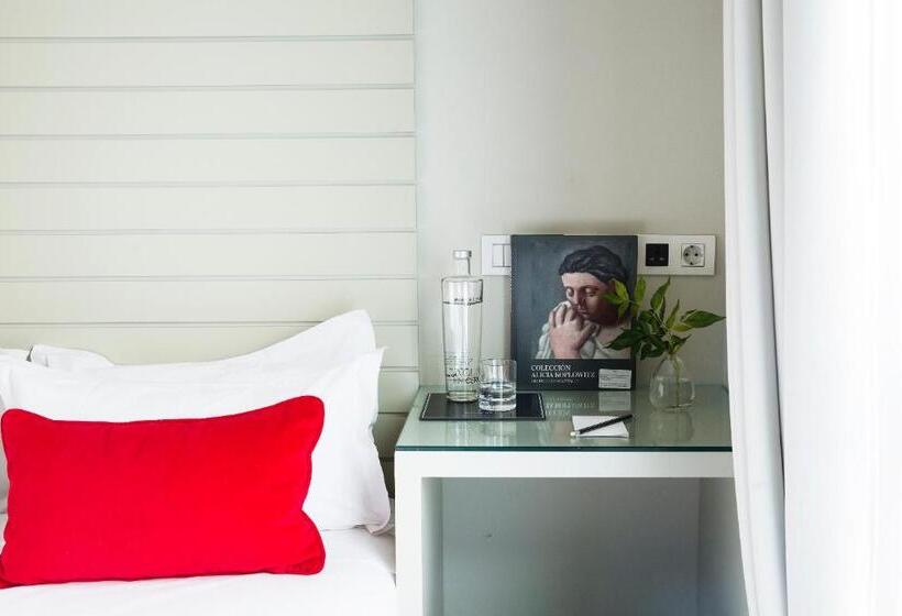 Номер Базовый Interior, Miro