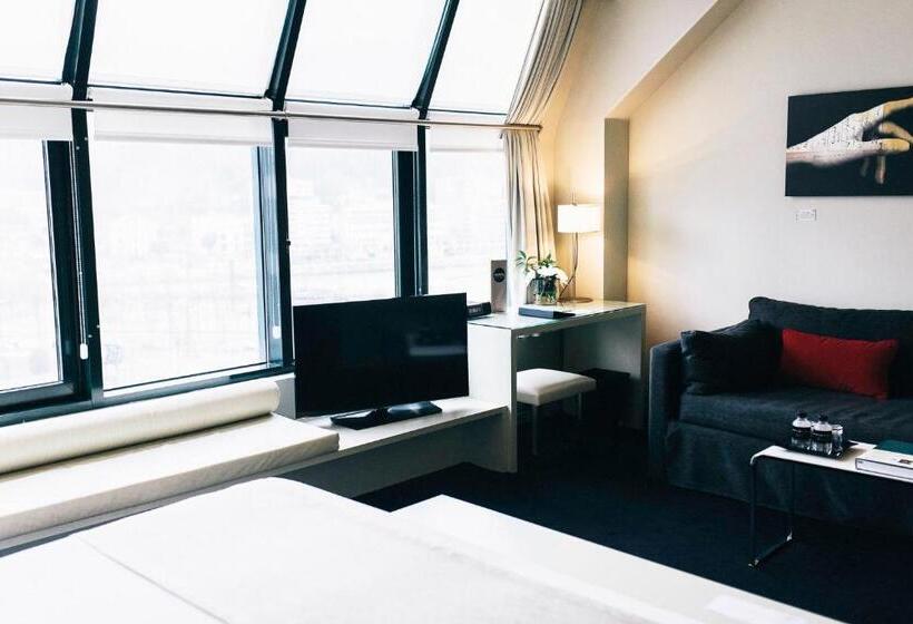 Полулюкс, Miro