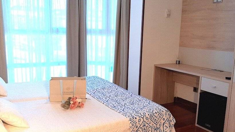 חדר סופריור, Nueva Plaza