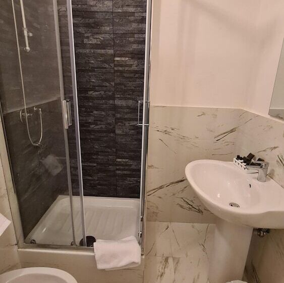 חדר סטנדרט, Parco Tirreno