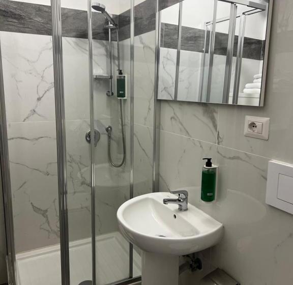 חדר סטנדרט לשלושה, Parco Tirreno