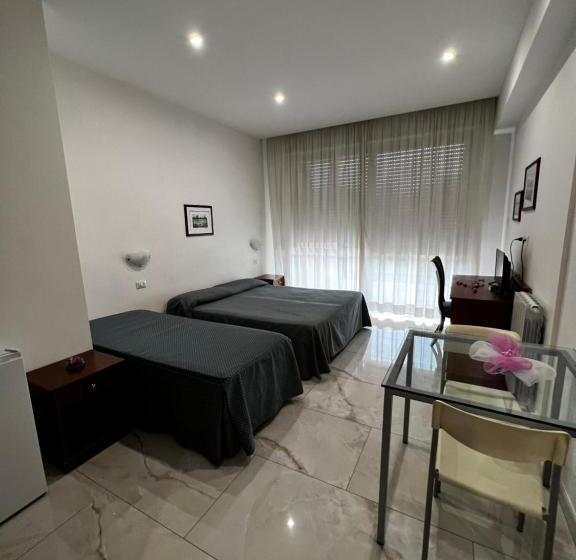 חדר סופריור לשלושה, Parco Tirreno