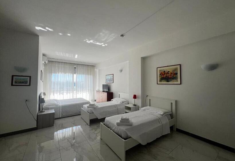 חדר סופריור לארבעה, Parco Tirreno