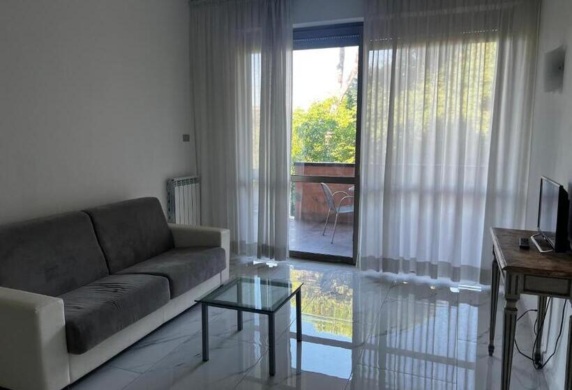 חדר דלוקס לארבעה, Parco Tirreno