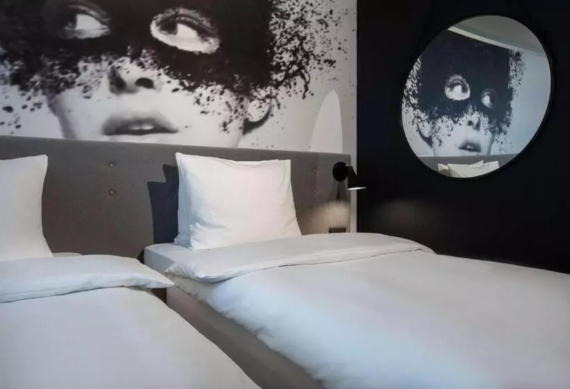 スタンダードルーム, Radisson Blu Hotel Köln
