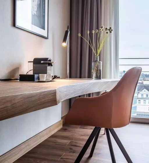 庭の見えるプレミアムルーム, Radisson Blu Hotel Köln