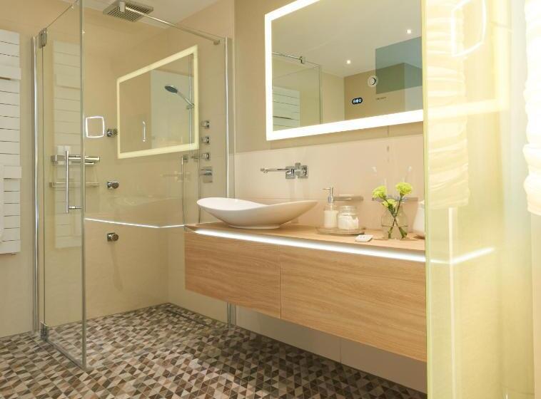 جناح مزوَّد بشرفة, Radisson Blu Hotel Köln