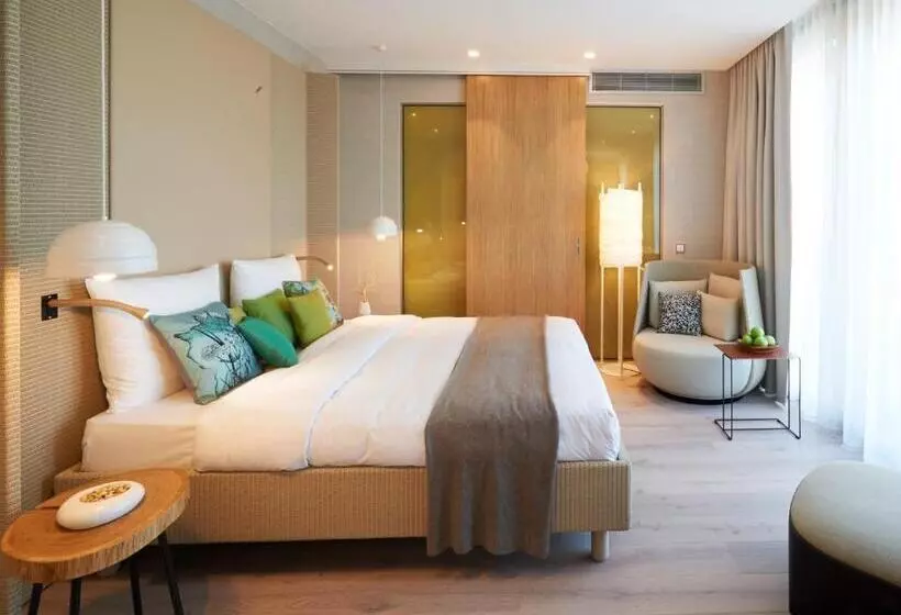 バルコニー付スイート, Radisson Blu Hotel Köln