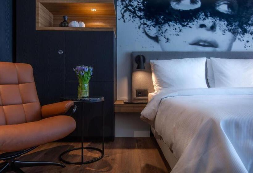 غرفة سوبيريور مطلّة علي الحديقة, Radisson Blu Hotel Köln