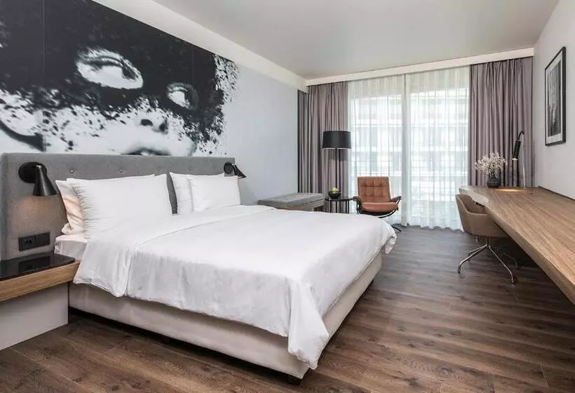 スーペリアールーム, Radisson Blu Hotel Köln