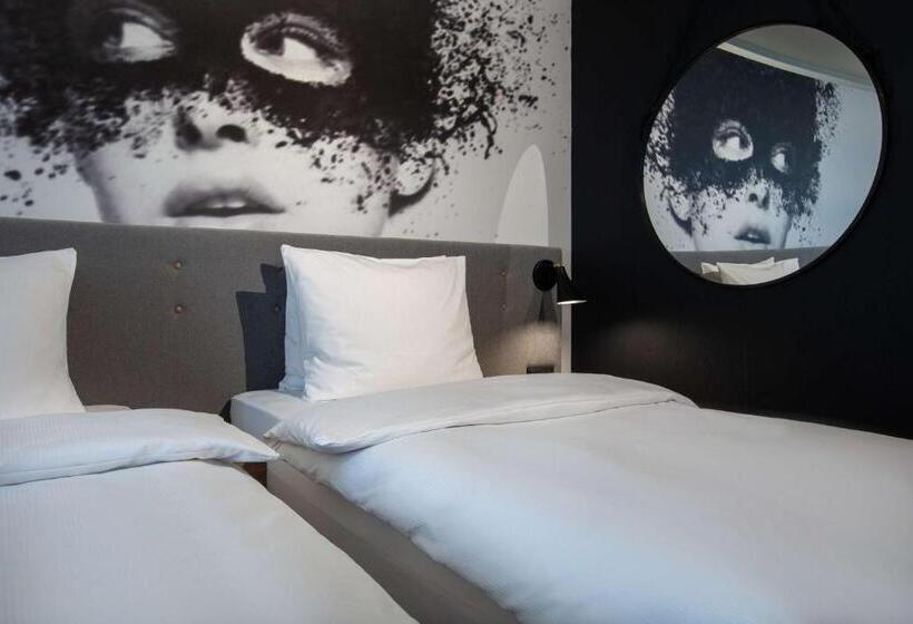 غرفة سوبيريور, Radisson Blu Hotel Köln