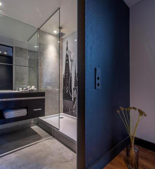 غرفة بريميوم مزودة بشُرفة, Radisson Blu Hotel Köln