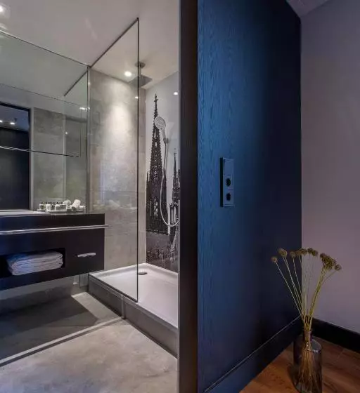 シティビュープレミアムルーム, Radisson Blu Hotel Köln