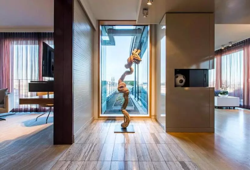 プレジデントスイートルーム, Radisson Blu Hotel Köln