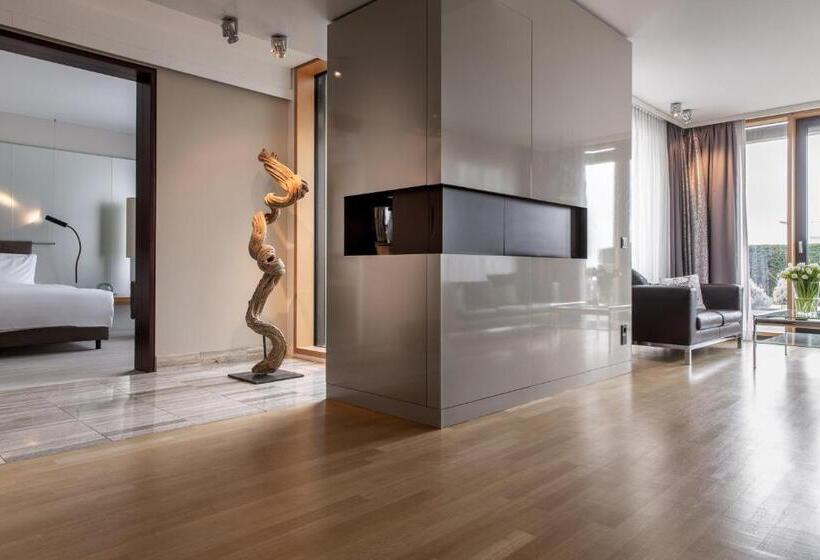 جناح رئاسى, Radisson Blu Hotel Köln