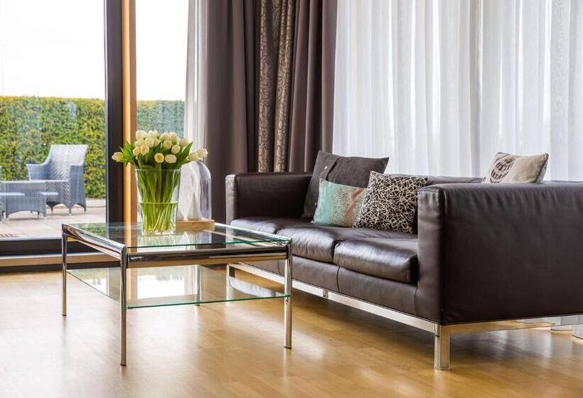 جناح رئاسى, Radisson Blu Hotel Köln