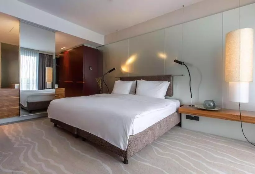 プレジデントスイートルーム, Radisson Blu Hotel Köln