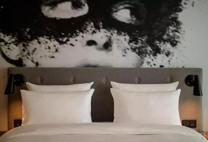 スタンダードルーム, Radisson Blu Hotel Köln