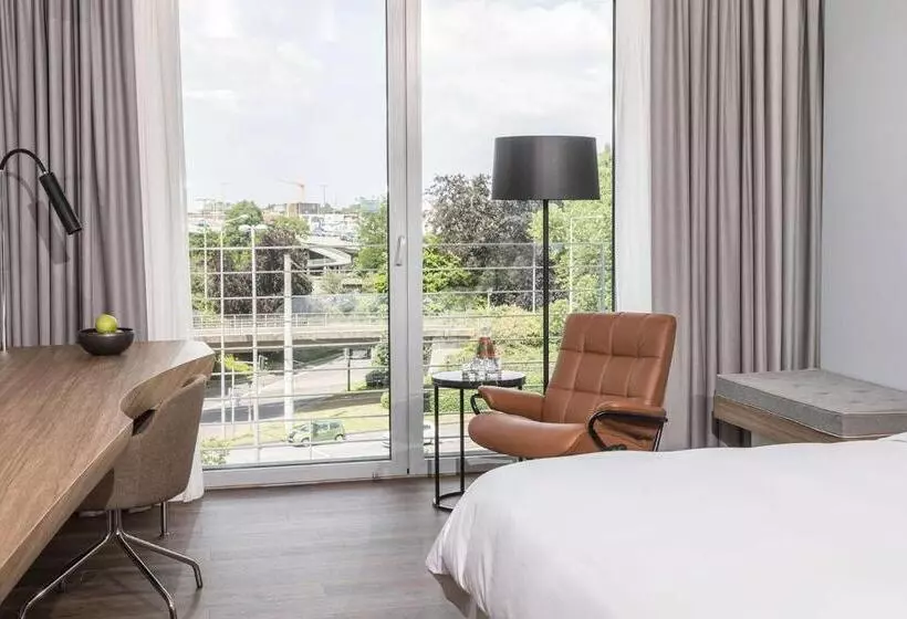 スタンダードルーム, Radisson Blu Hotel Köln