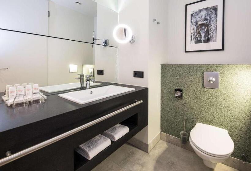 غرفة سوبيريور مطلّة علي الحديقة, Radisson Blu Hotel Köln