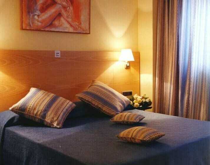 اتاق استاندارد, Rober Palas