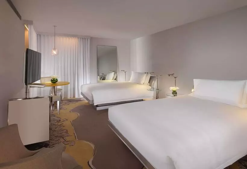 اتاق سوپریور, Sanderson London